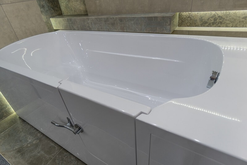 _vyrp14_3290Bezbarierova-vana-IMPRESSIONE-170-x-76-cm-s-dvierkami-na-pravej-strane-005
